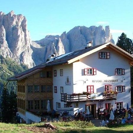 Rifugio Negritella Hotel Pozza di Fassa Eksteriør billede